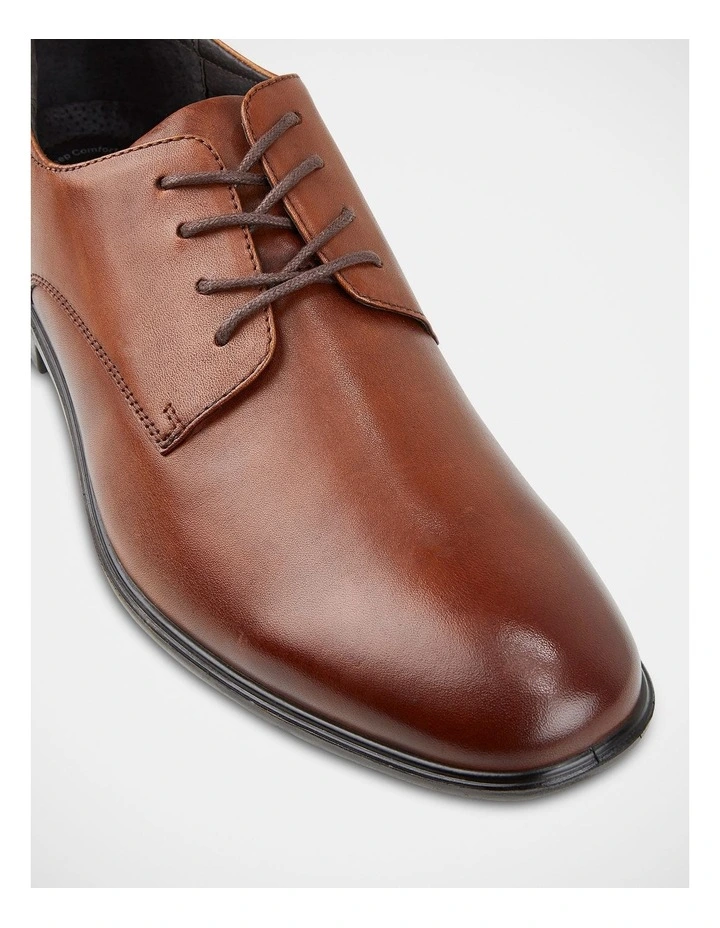 Cale Shoes In Tan Burnish image 3