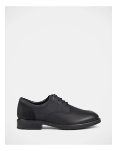 Leader Shoes In Black