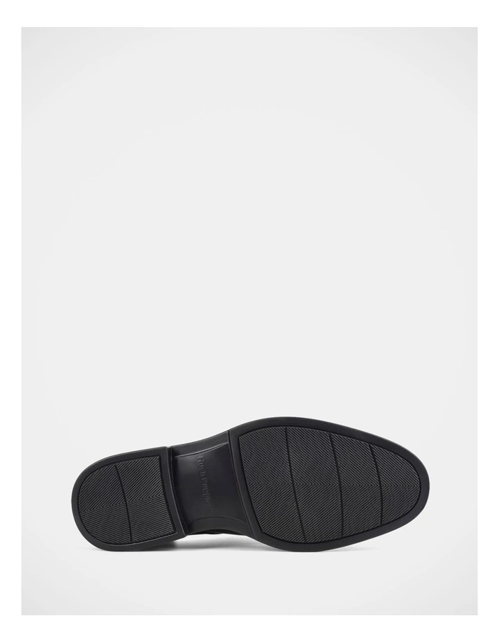 Zone Shoes in Black image 6