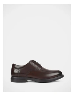 Unify Shoes in Brown