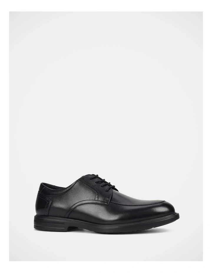 Unify Shoes in Black image 2