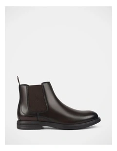 Upheld Boots in Brown