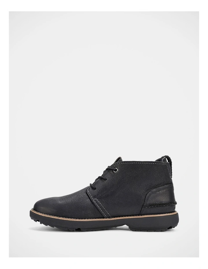 Scotty Chukka Boots In Bold Black Leather image 3
