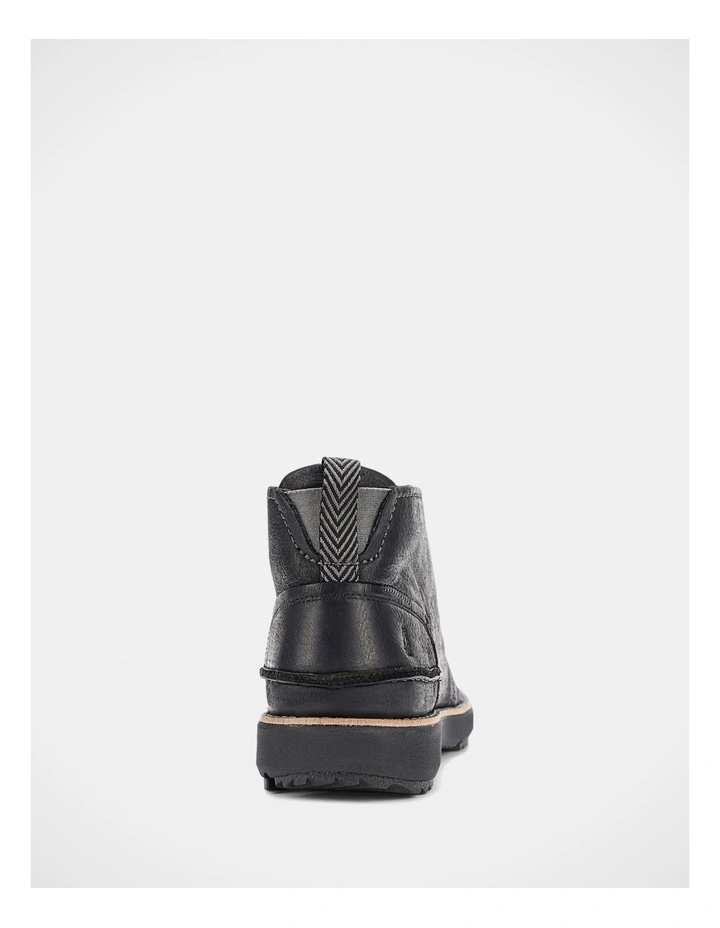 Scotty Chukka Boots In Bold Black Leather image 5