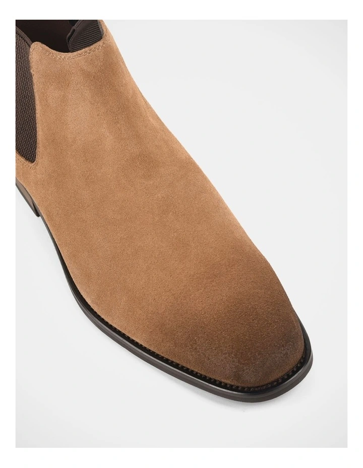 Wisconsin Boots In Chestnut Suede image 4