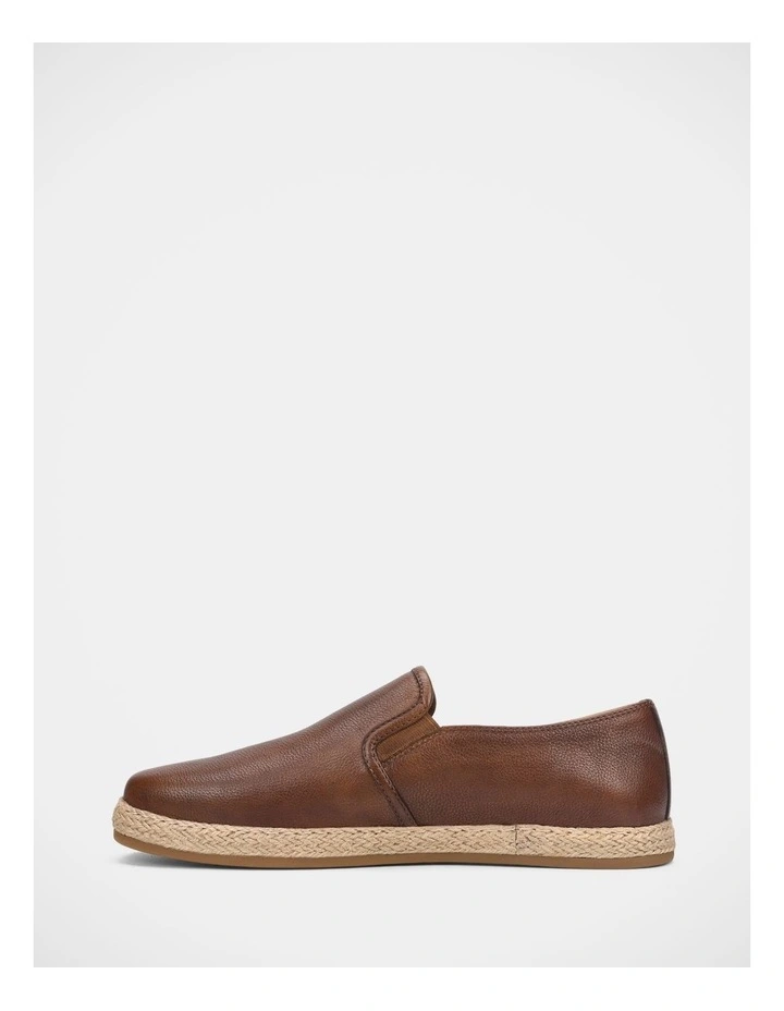 Dagger Shoes In Tan image 3
