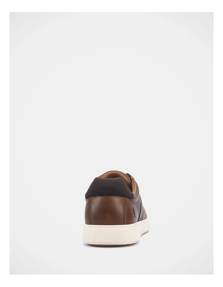 Gravity Sneakers In Tan/Brown image 5