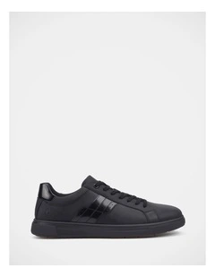 Gravity Sneakers In Black Box