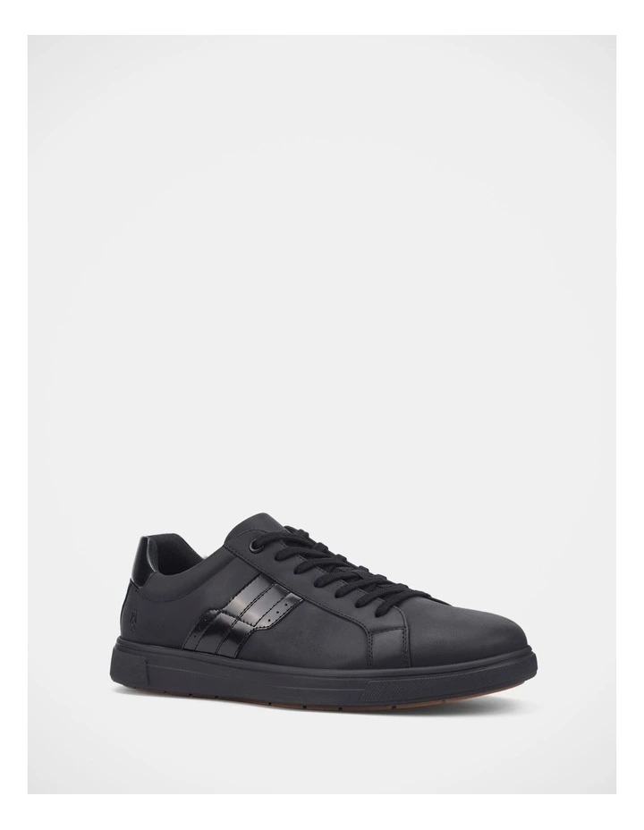 Gravity Sneakers In Black Box image 2