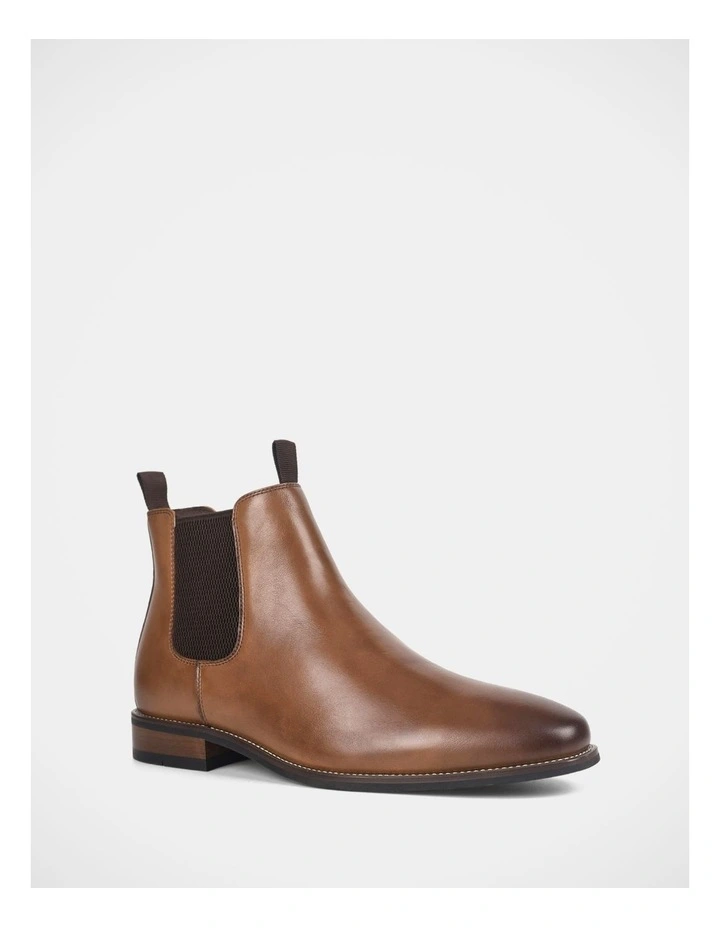 Wisconsin Boots In Cognac Burnish image 2