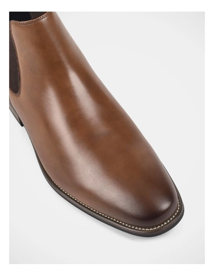 Wisconsin Boots In Cognac Burnish image 4