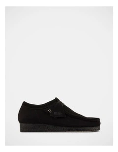 Wallabee Shoes in Black Suede