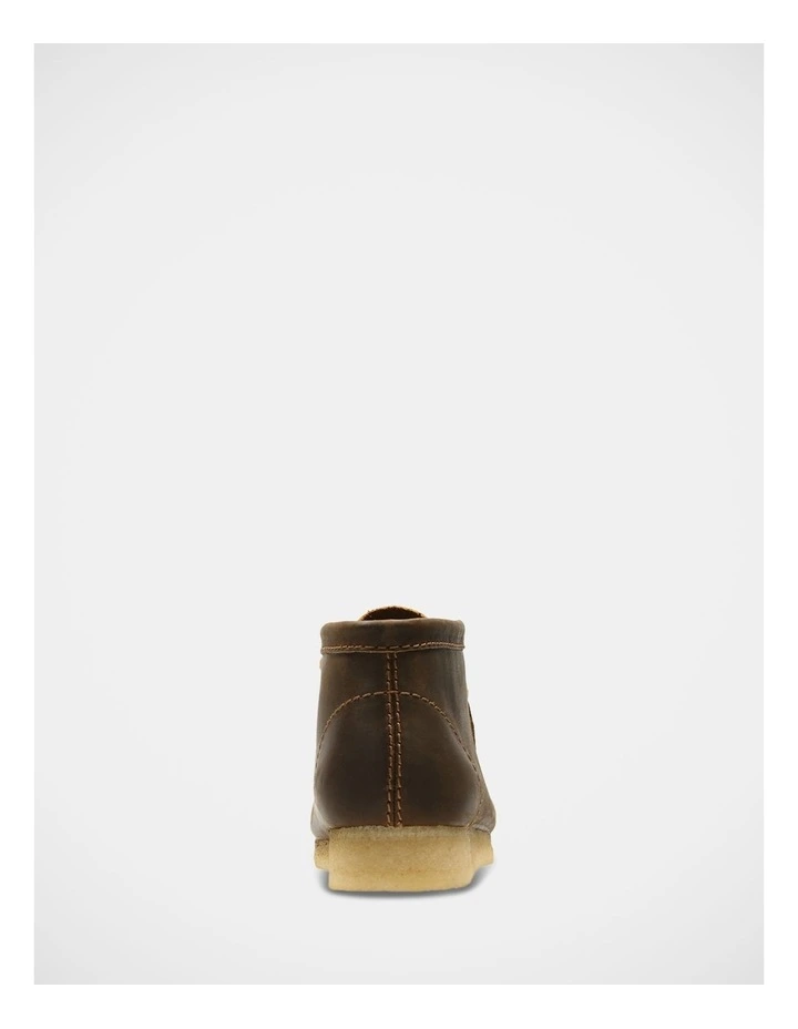 Wallabee Boot in Beeswax image 5