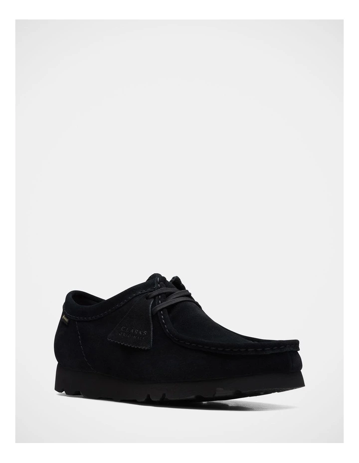 Wallabee Gore-Tex Shoes In Black Suede image 2