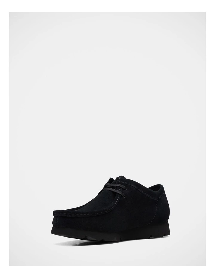 Wallabee Gore-Tex Shoes In Black Suede image 4