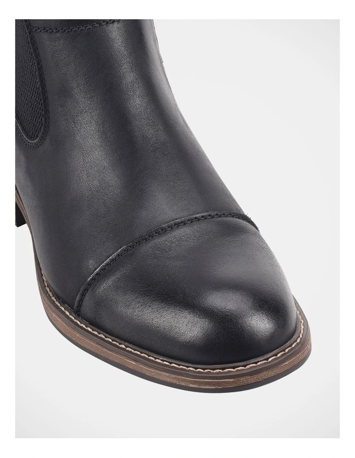 Jaxon Boots in Black image 4