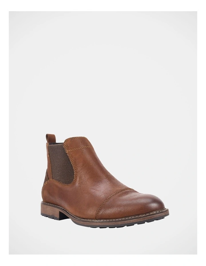 Jaxon Boots in Tan image 2