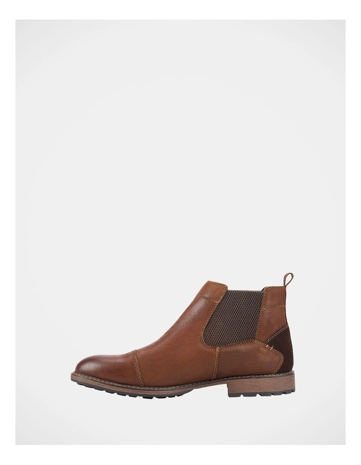 Jaxon Boots in Tan image 3