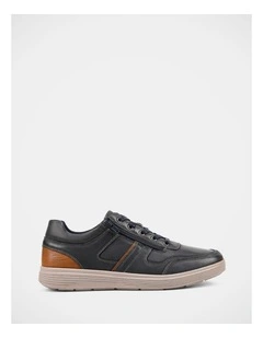 Shepherd Sneakers In Navy