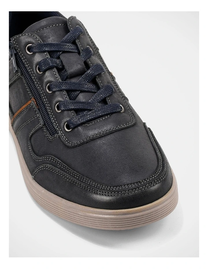 Shepherd Sneakers In Navy image 4