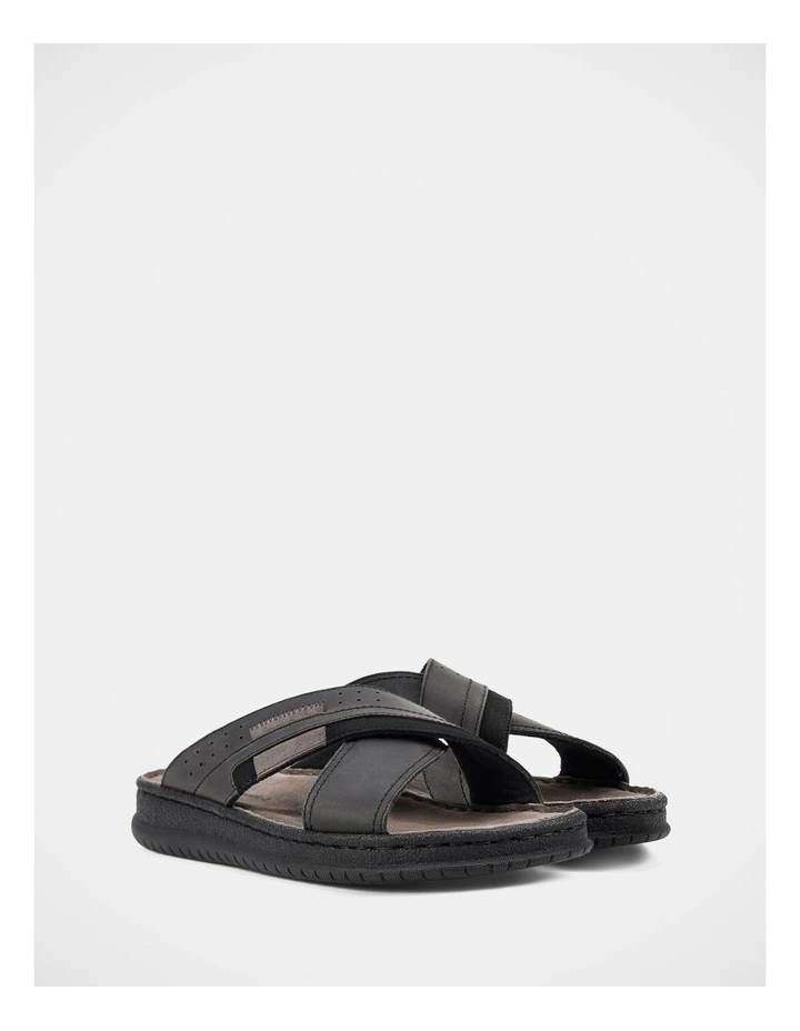 Roder Sandals In Black image 2