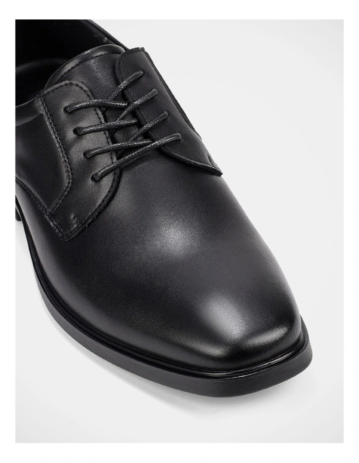 Clive Shoes In Black image 4