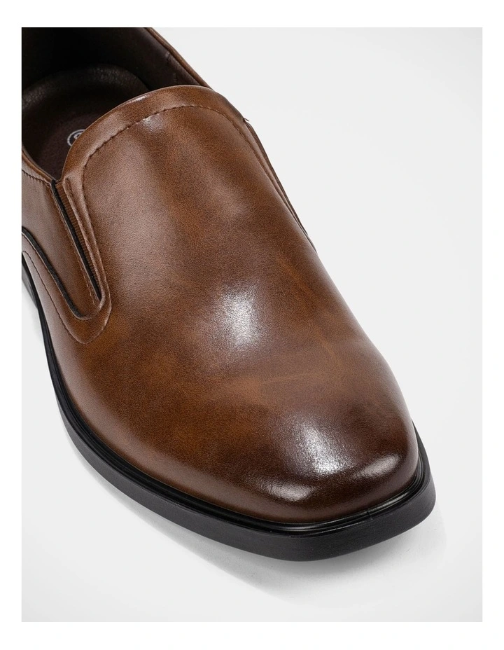 Hugh Shoes In Mocha image 4