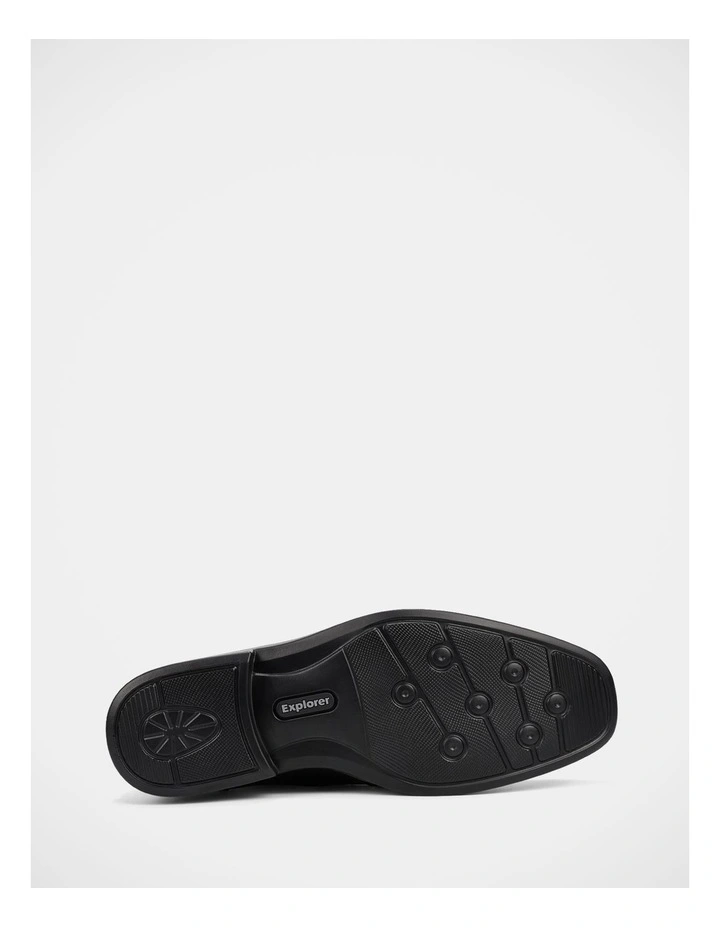 Hugh Shoes In Black image 6