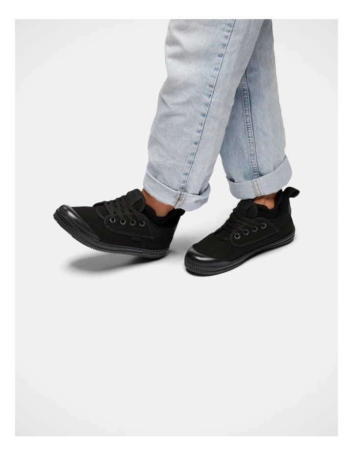 Heritage Low Canvas Sneakers in Black image 2