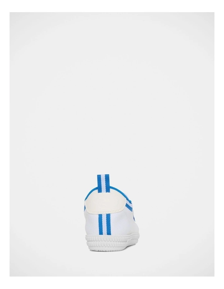 Heritage Low Canvas Sneakers in White image 4