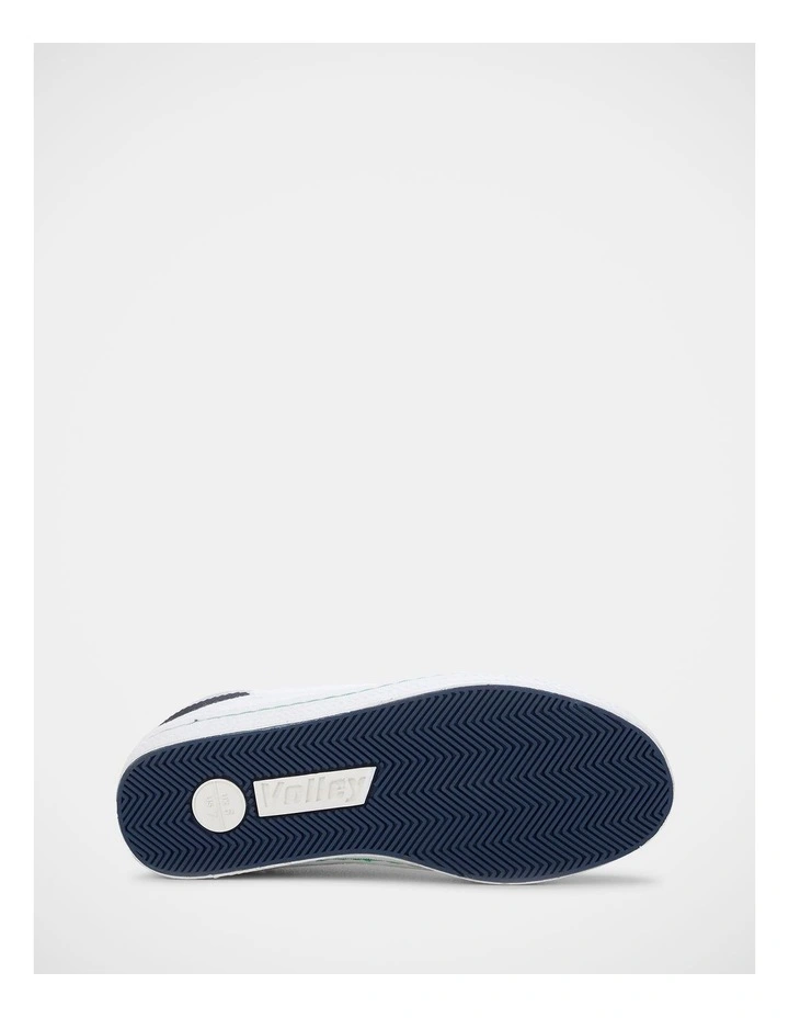 Classic Low Sneakers In White/Navy image 5