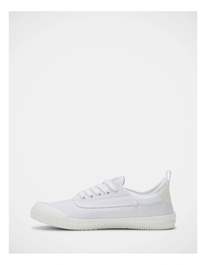 Heritage Low Sneakers In White/White image 3