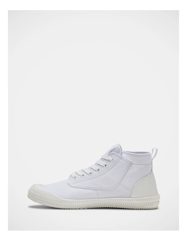 Heritage High Sneakers In White image 3