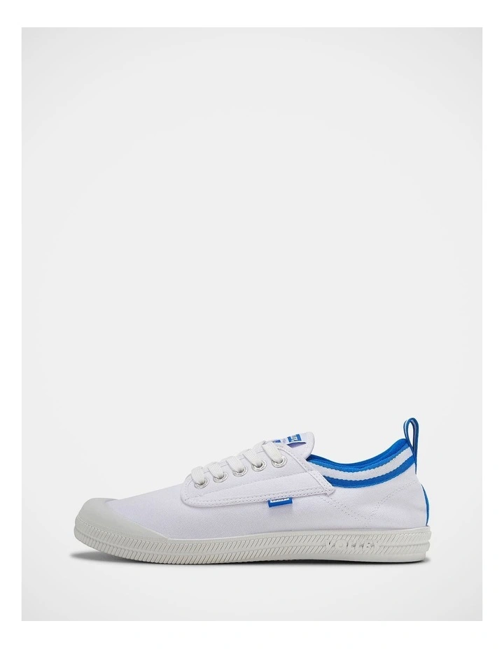 International Low Sneakers In White/Blue image 3