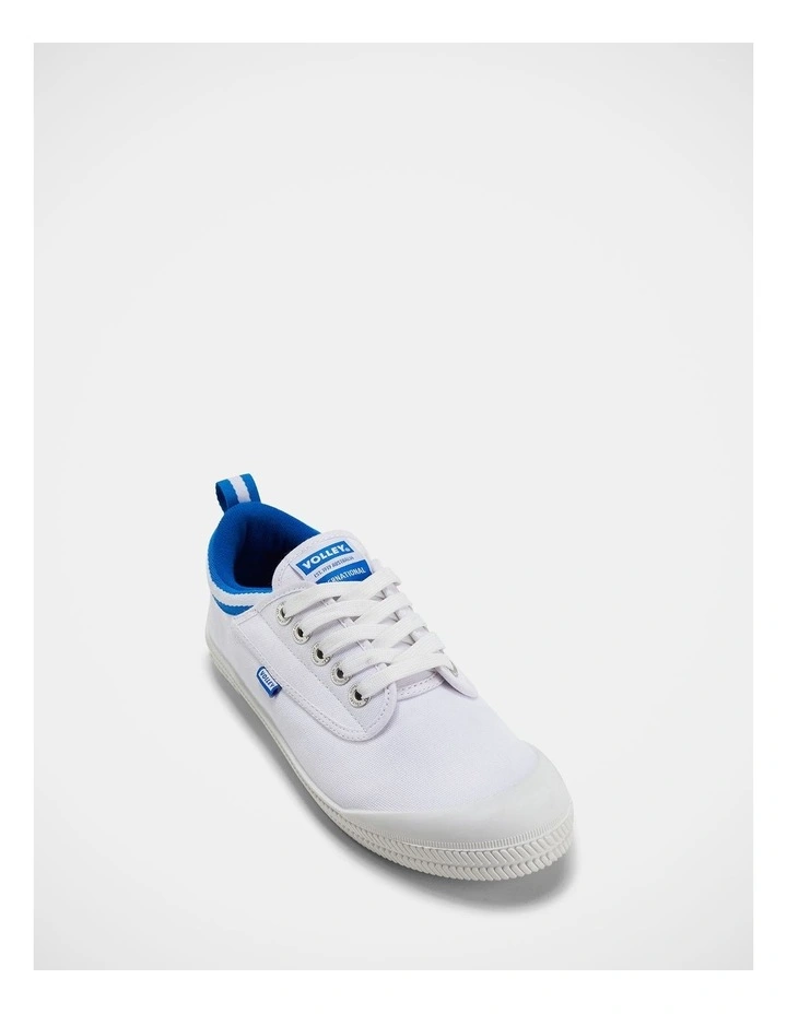 International Low Sneakers In White/Blue image 7