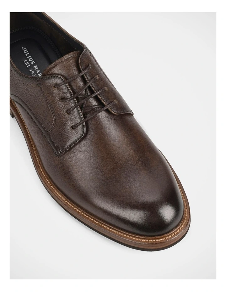 Nomad Shoes in Mocha image 4