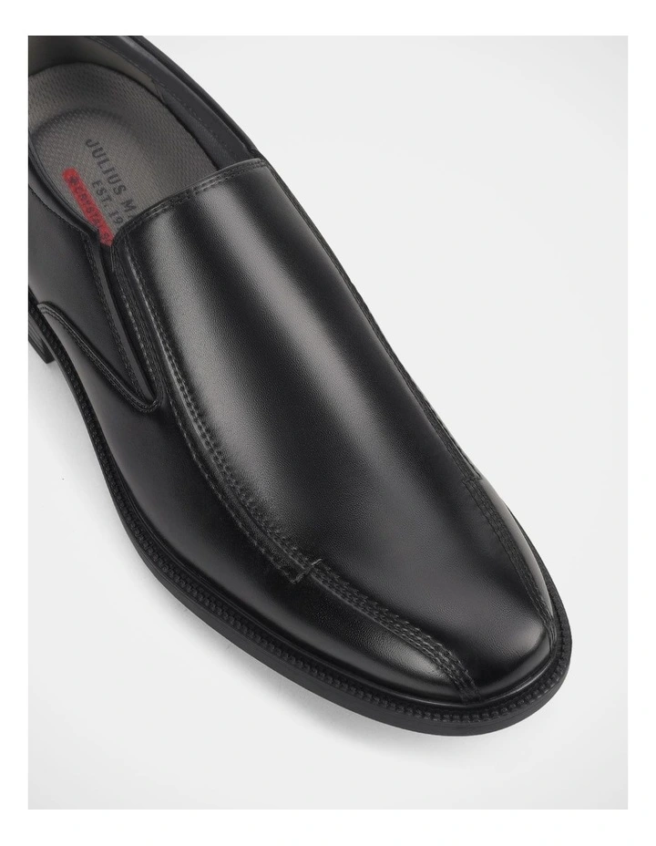 Wake Shoes in Black image 4