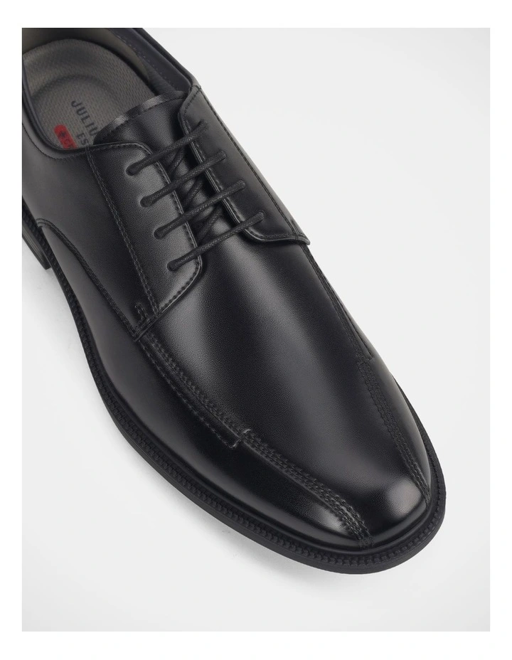 Wave Shoes in Black image 4