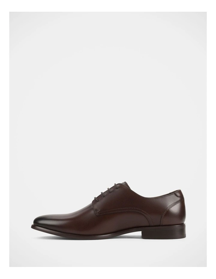 Alto Shoes in Brown image 3
