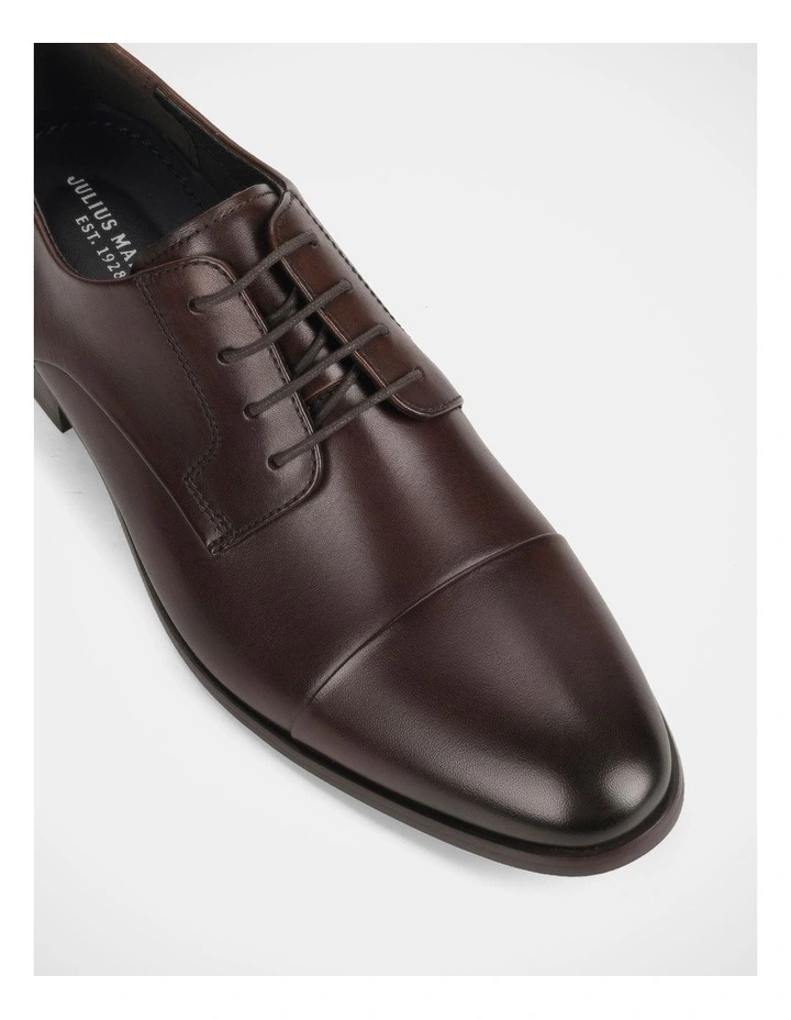 Axiom Shoes in Mocha image 4