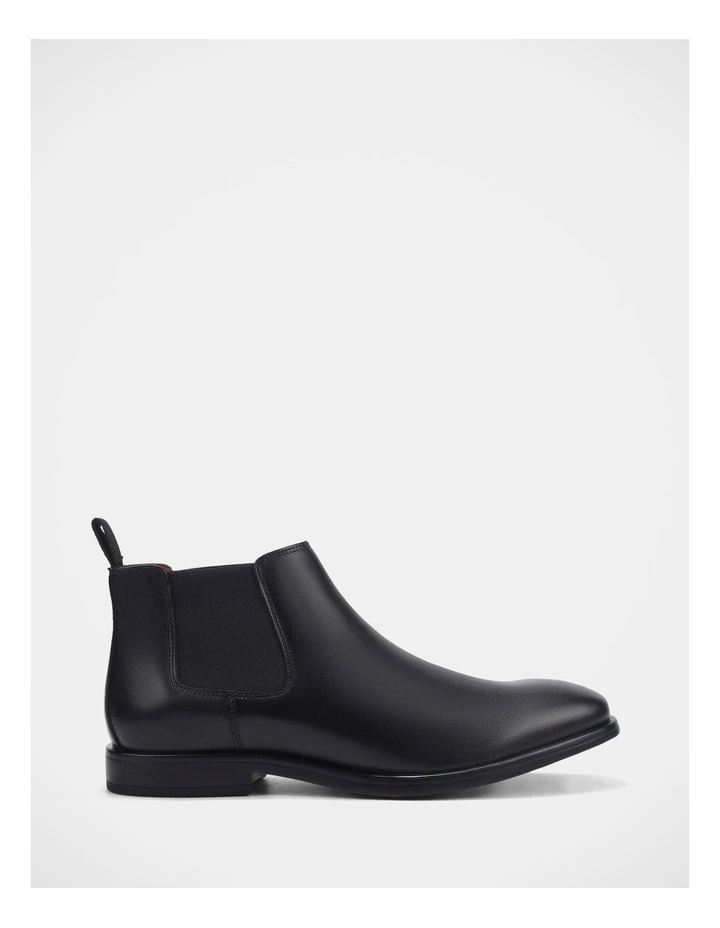 Facade Boots In Black image 1