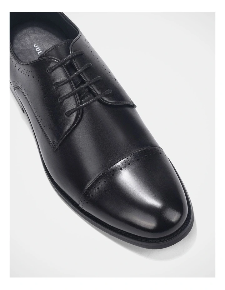 Pact Shoes In Black image 4