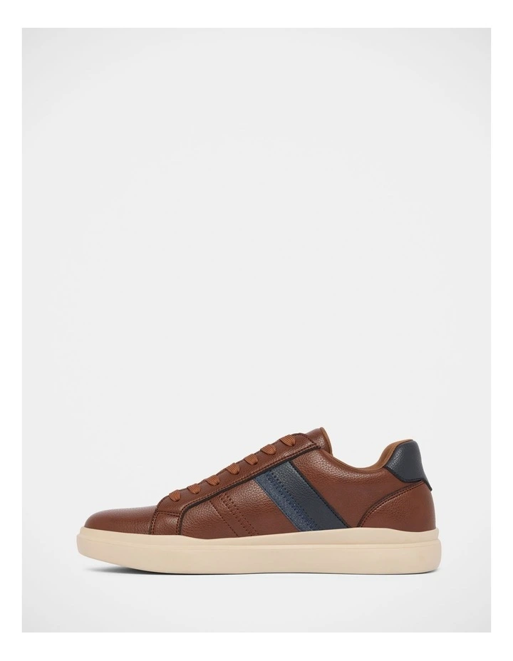 Smither Shoes in Tan image 3