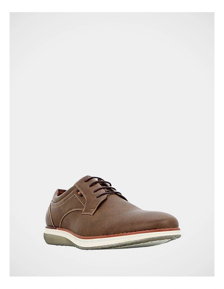 Leon Shoes in Brown image 2