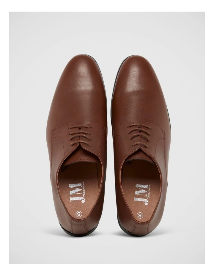 Oslo Shoes in Tan image 4