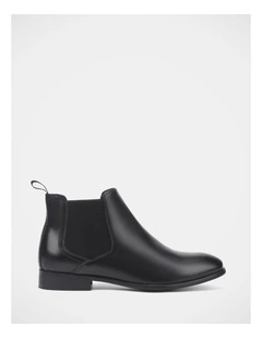 Tartu Boots in Black