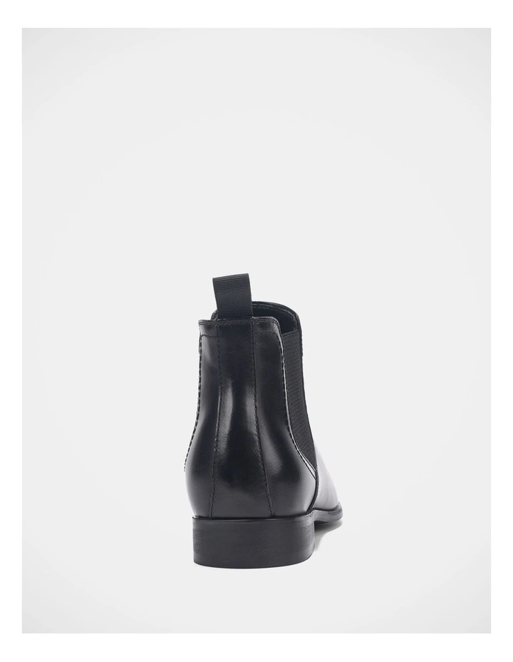 Tartu Boots in Black image 5