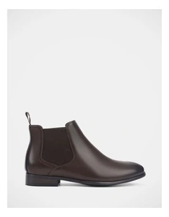 Tartu Boots in Brown