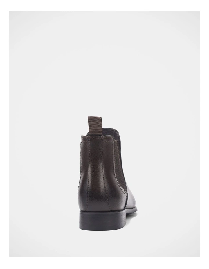 Tartu Boots in Brown image 5