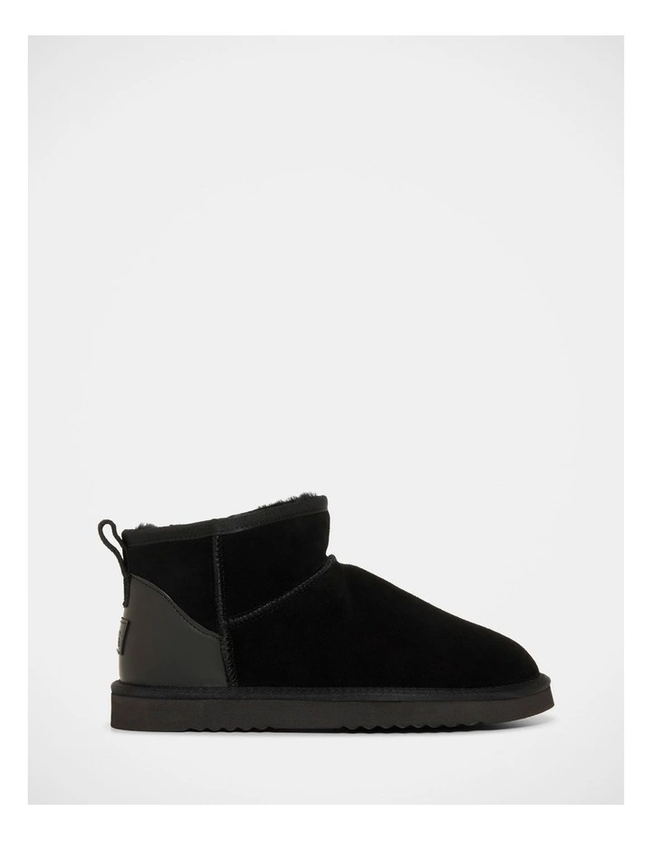 Angus II Slippers in Black image 1